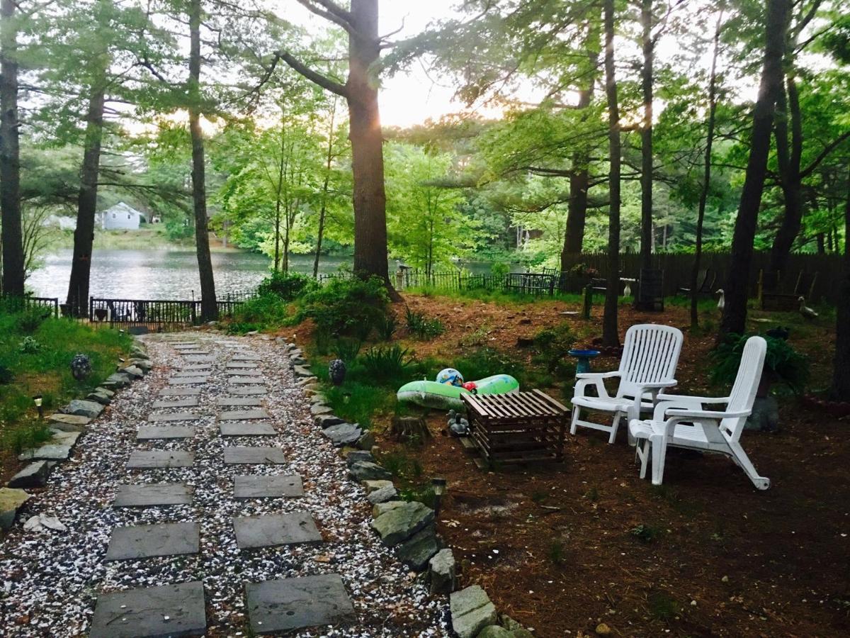 Clear Pond Suite Plymouth Exterior photo